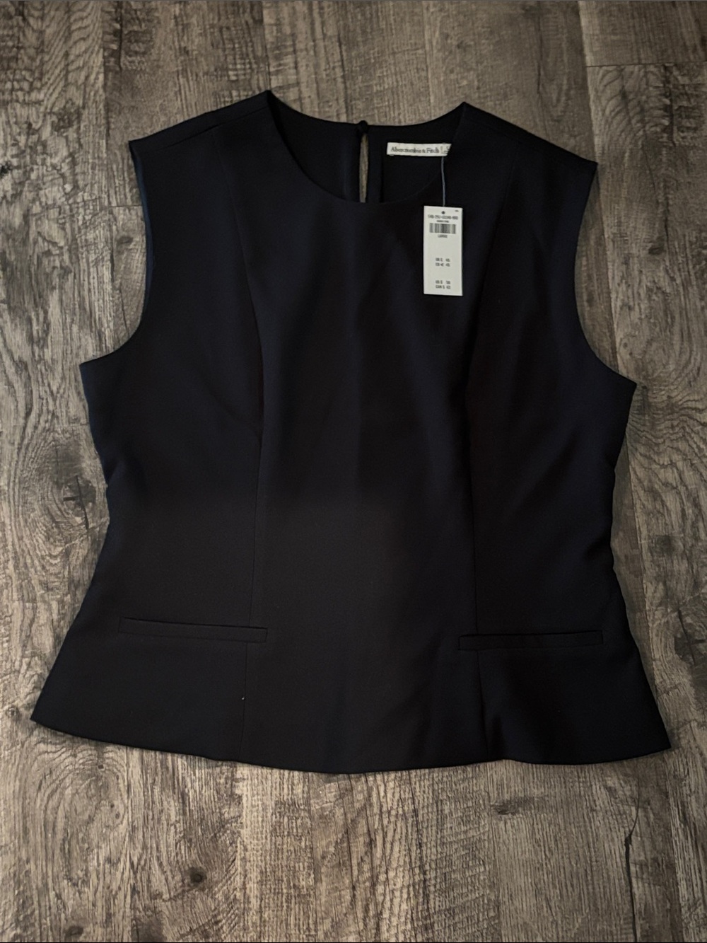 Abercrombie & Fitch Tailored Sleeveless Top - Black - Size Large